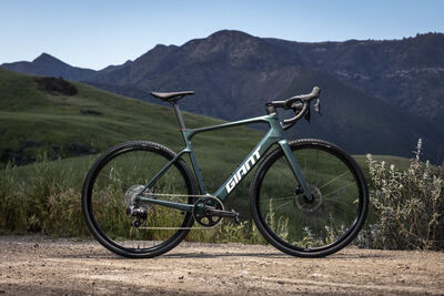 Giant Defy Advanced E+ Elite 0 click to zoom image