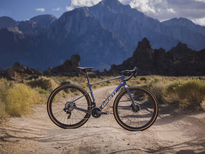 Giant Revolt Advanced Pro 0 click to zoom image