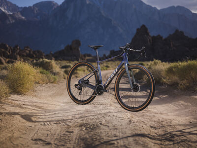 Giant Revolt Advanced Pro 0 click to zoom image