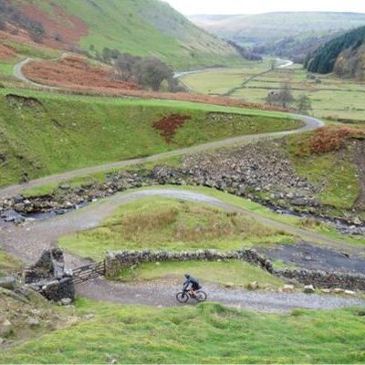 Riding the Second City Divide - Jade Field